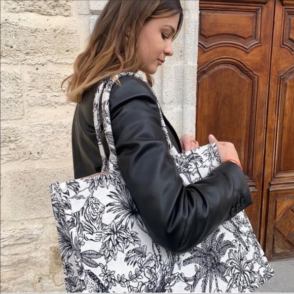 LAST 1️⃣—NWT H&M Big Tote Dior Style Bag - Picture 11 of 16